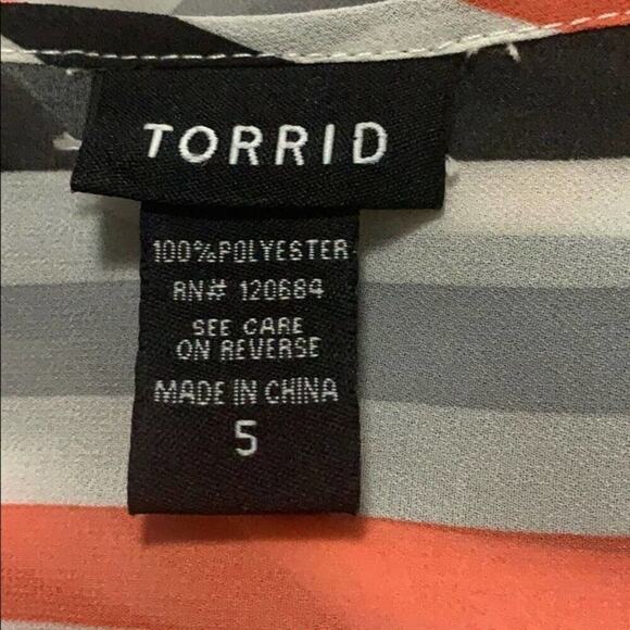 TORRID STRIPED ARMLESS BLOUSE SIZE 5 - Picture 5 of 5